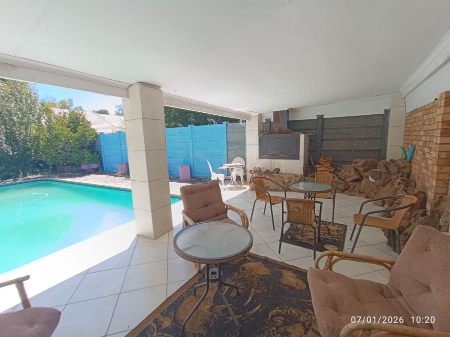 5 Bedroom Property for Sale in Wilkeville North West